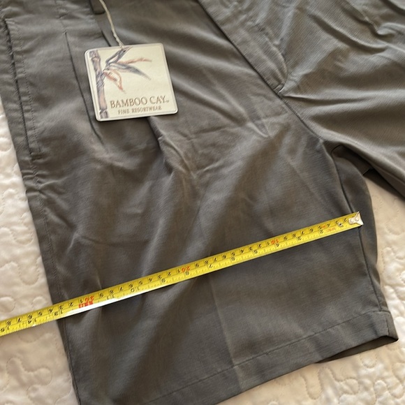 NWT men’s resort wear shorts - Picture 7 of 10